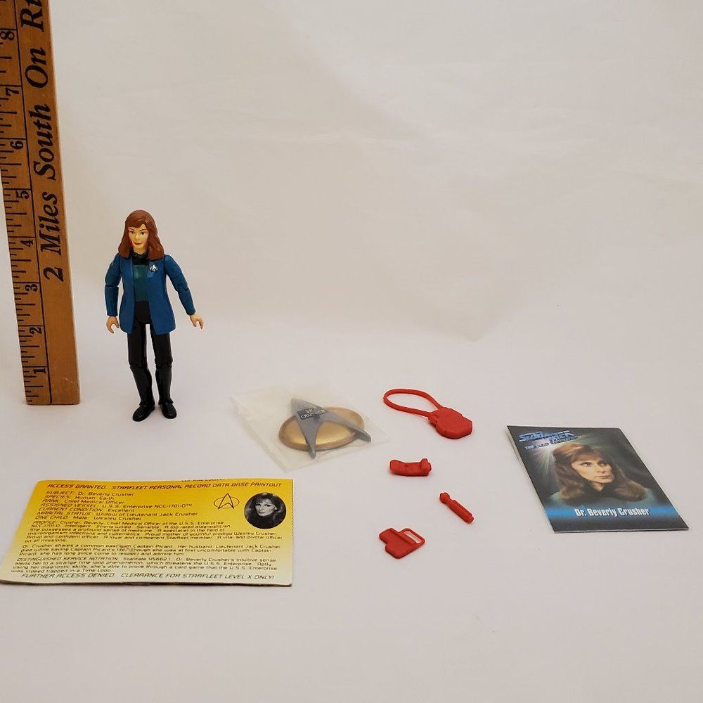 Star Trek: The Next Generation - Dr. Beverly Crusher 4.5"
